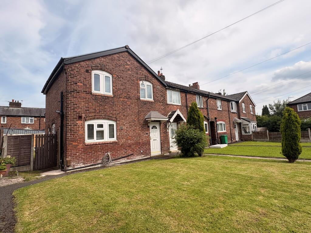 Main image of property: Ferndale Gardens, Burnage M19