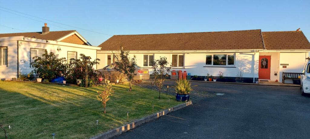 Main image of property: Pennant, Llanon