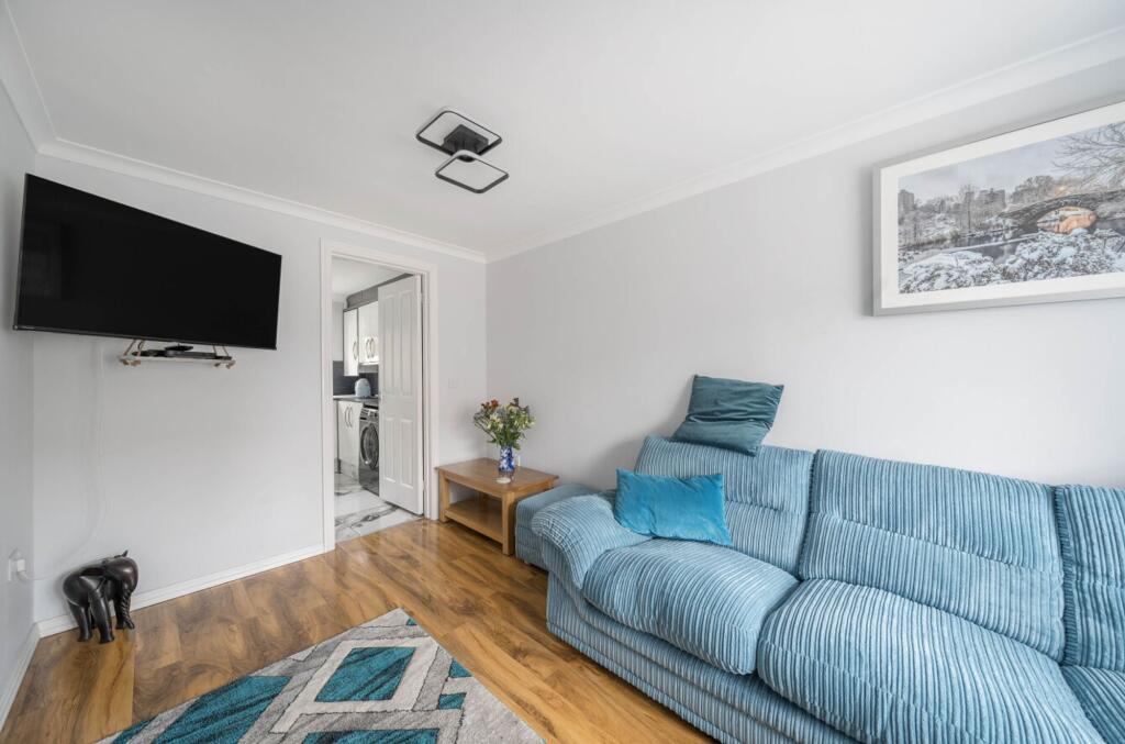 House in Chichester, Selsey - More