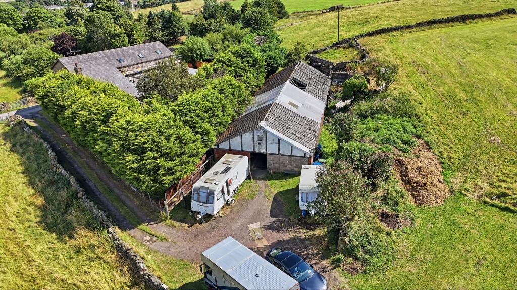 Higher Barn Stables, Roundhill Road, Haslingden, BB4 5TU photo 4