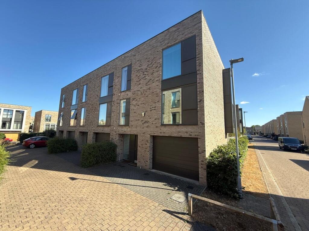 Main image of property: Brook End Close, Trumpington, Cambridge, Cambridgeshire