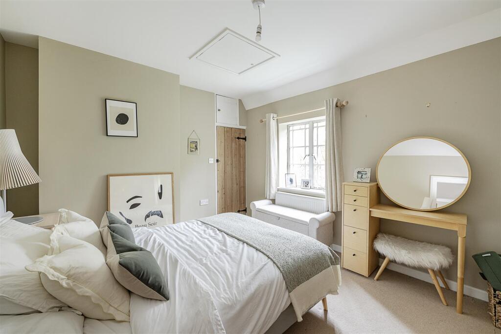 House in St Albans, Batford, Harpenden - More