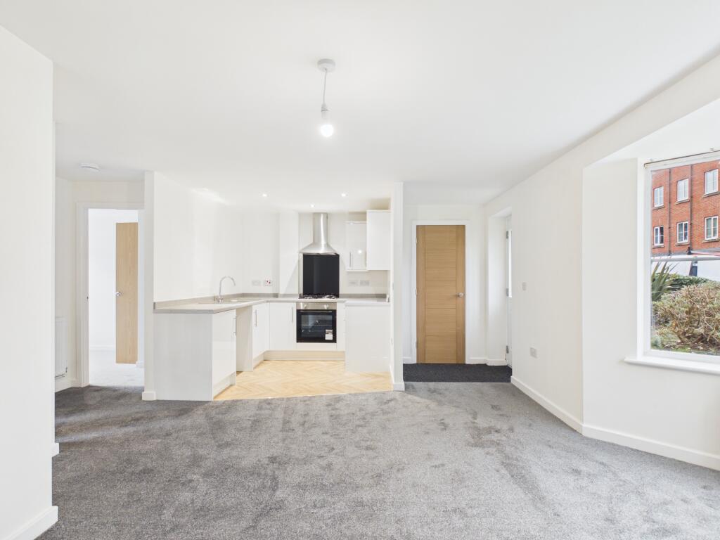 Apartment in Warrington - View 3