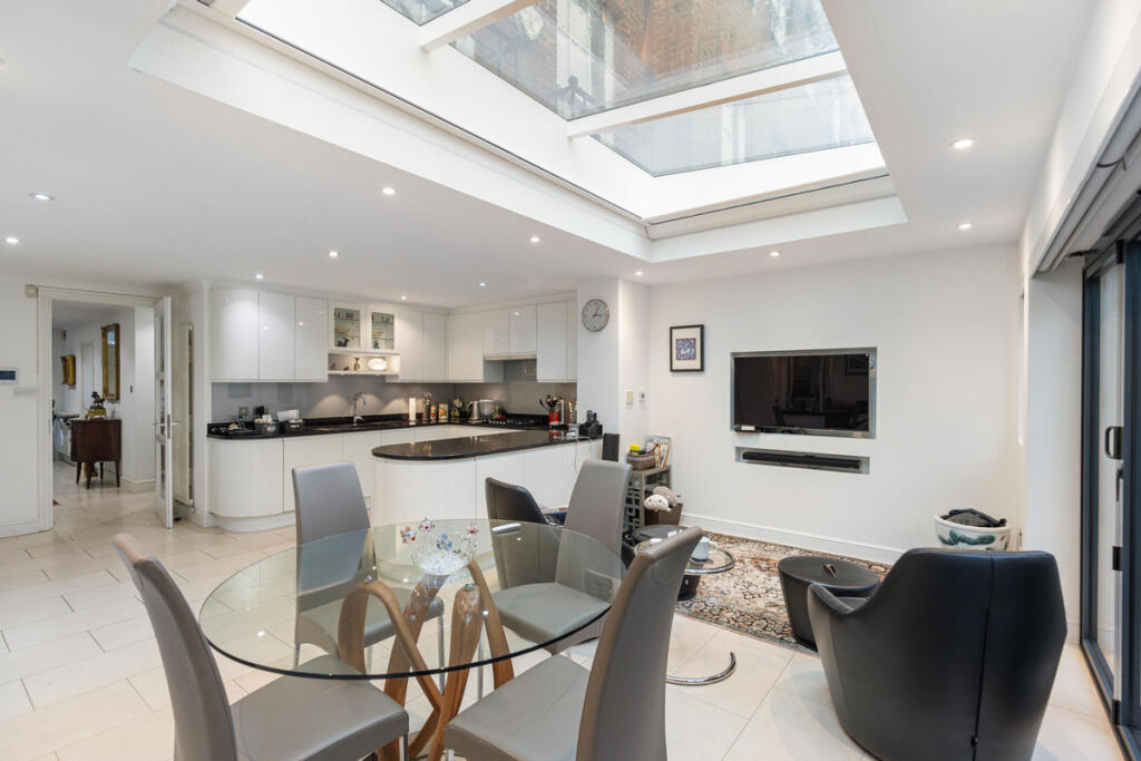 House in London, Somerset Square, Kensington - View 5