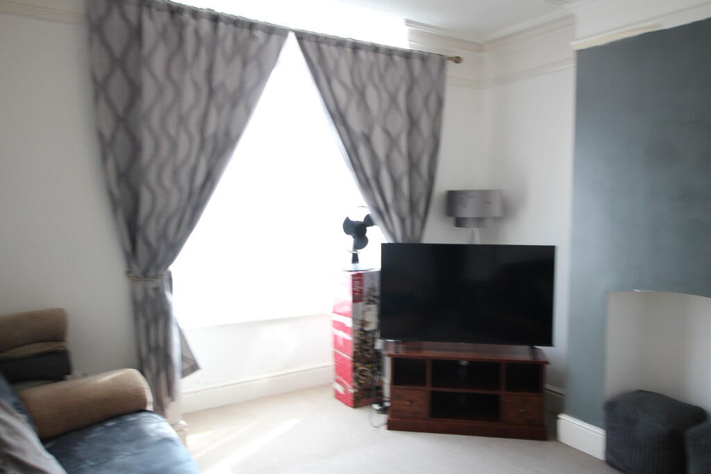 House in South Kesteven, Grantham - View 2