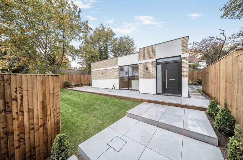 2-bed bungalow on Foxley Lane, West Purley, £525,000