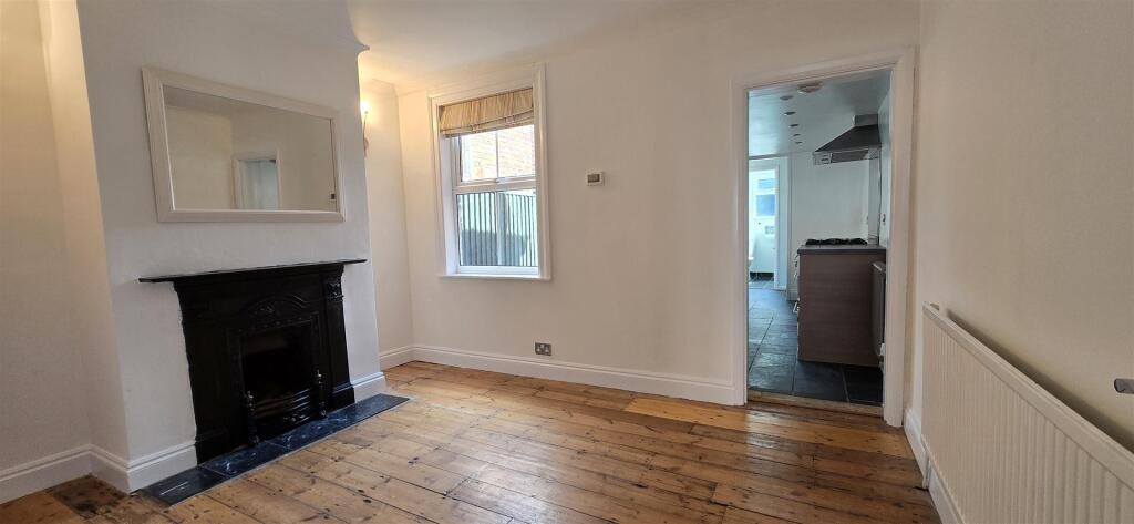 House in Reading - View 3