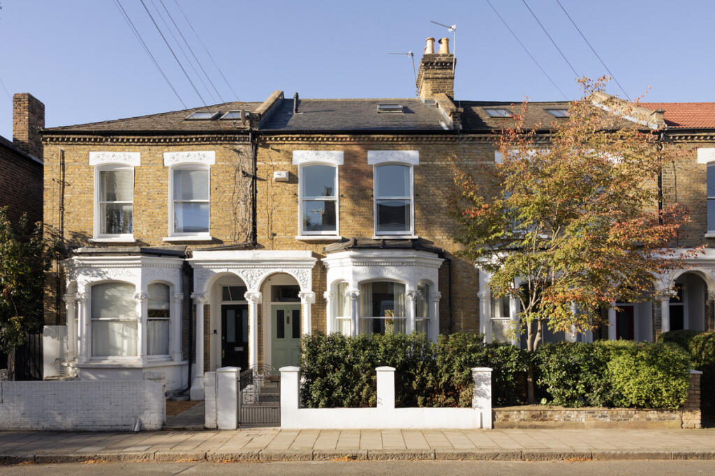 House in London - View 5