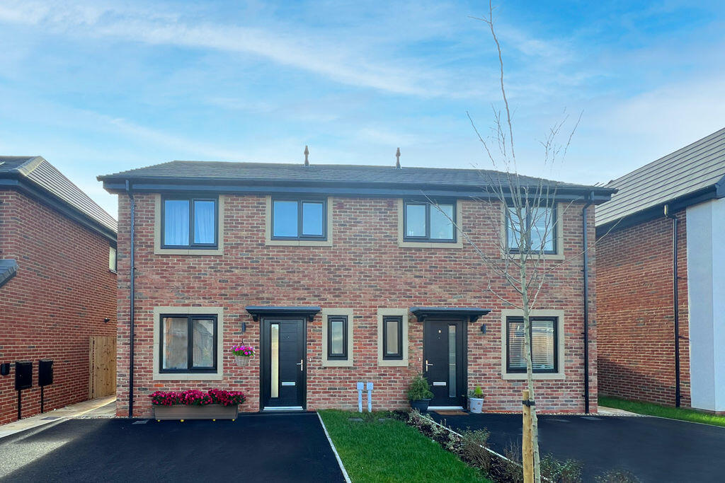 3-bed terraced on The Astbury, Roman Heights, Holts Lane, Poulton-le-Fylde, Fylde Coast, FY6 8HP, £239,995