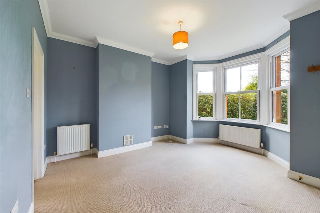Apartment in Crowthorne, Bracknell Forest - View 2