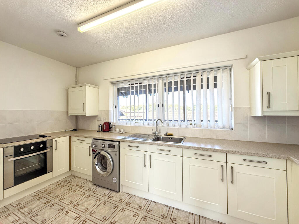 Apartment in Milton Keynes - View 2