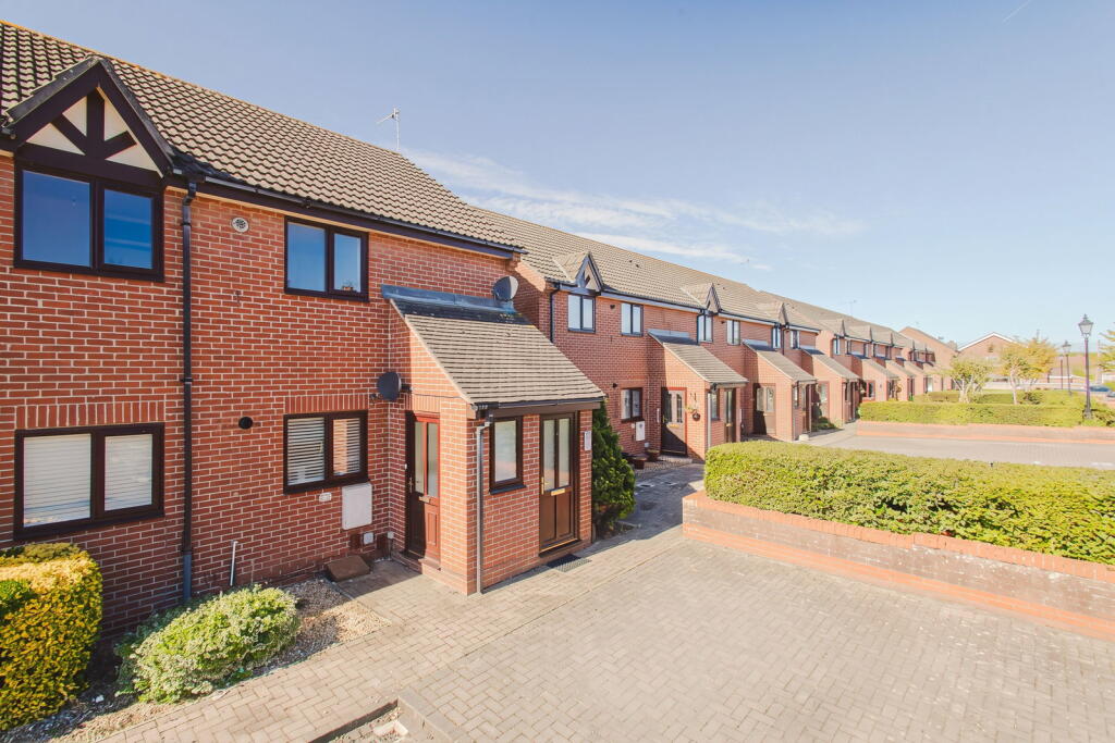 Main image of property: Flat 21, Mannington Court, Drew Street, Swindon, SN2 2JA