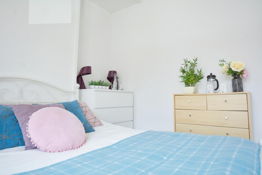 4 bedroom terraced house for rent