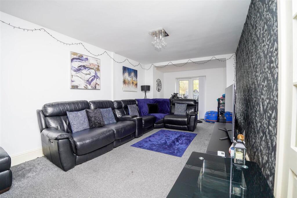 Fox Hollies Road, Acocks Green, B27 photo 3