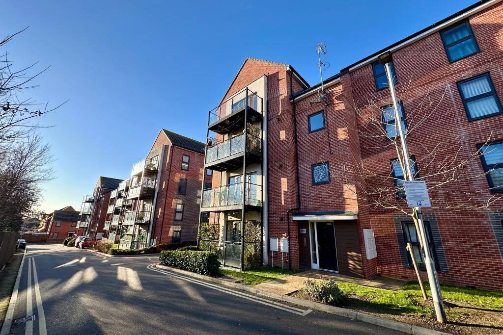 Main image of property: Malthouse Drive, Grays