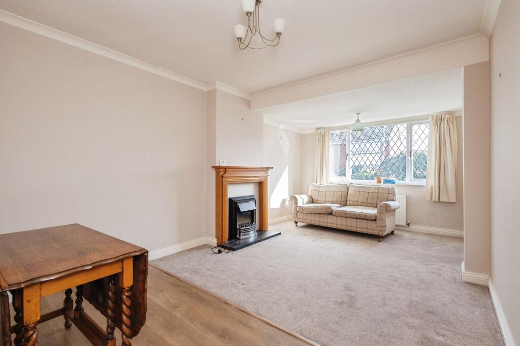 House in Tameside, Greater Manchester - View 3