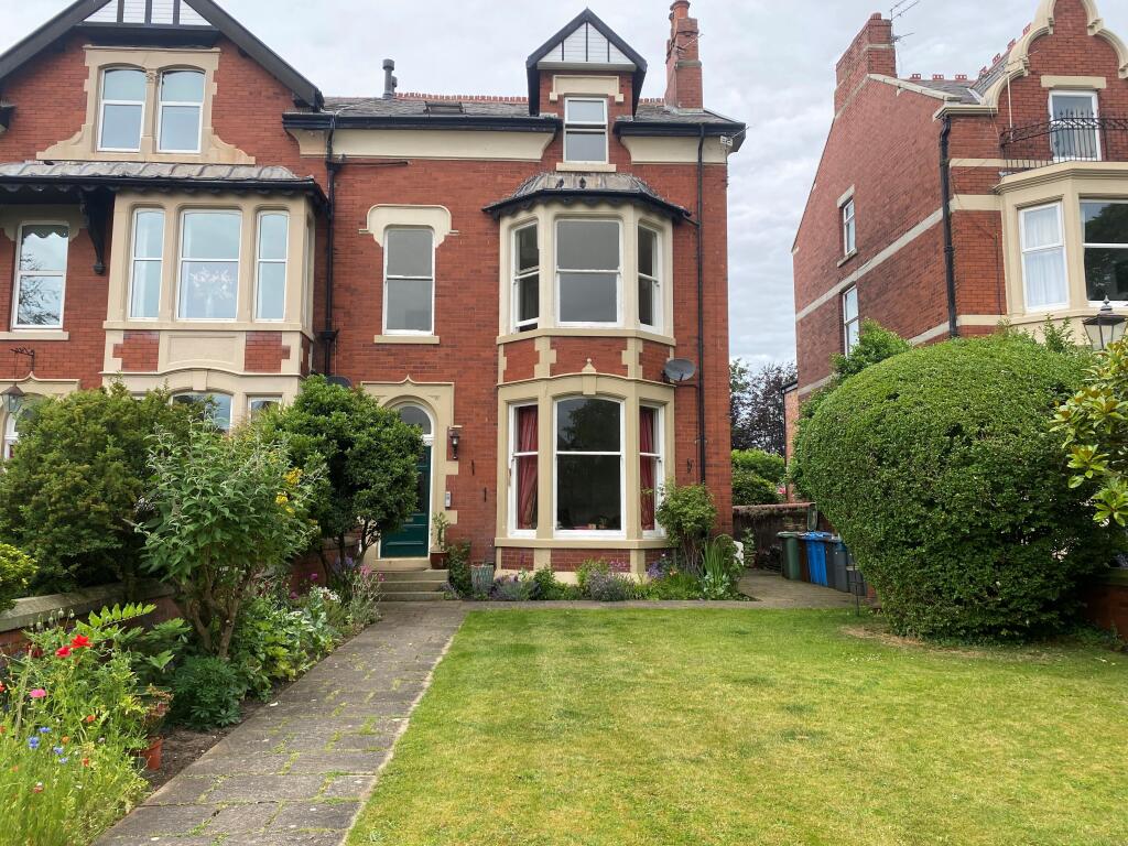 Main image of property: St. Annes Road East, St. Annes, FY8