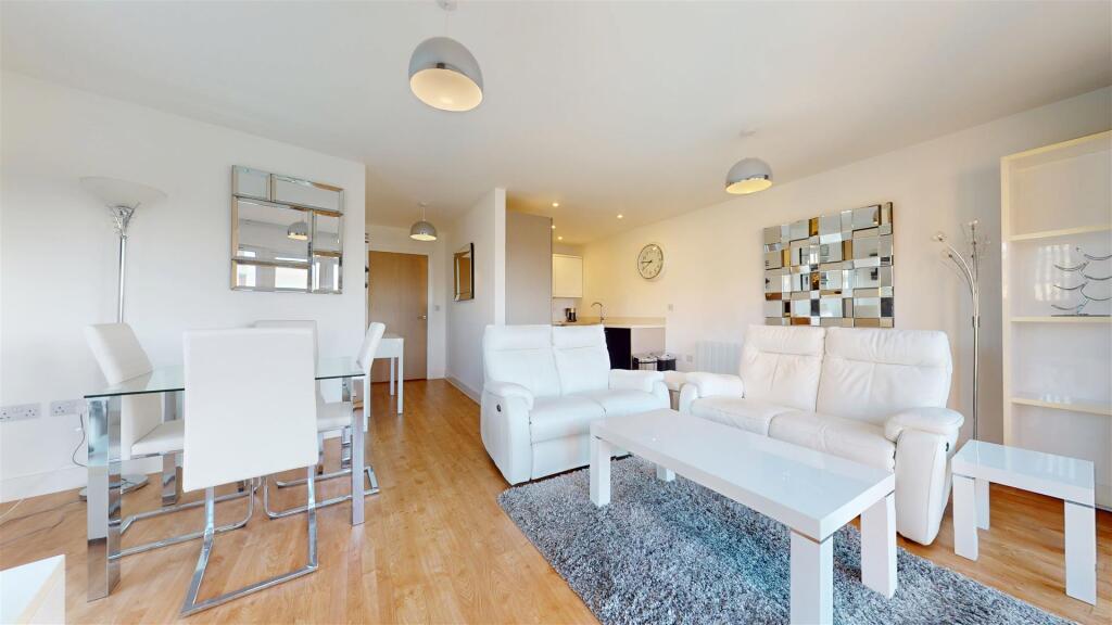 Atlas Way, Oakgrove, Milton Keynes photo 3