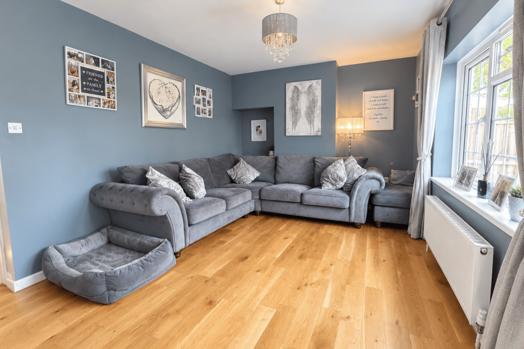 Olympus Road, Henlow, SG16 photo 4