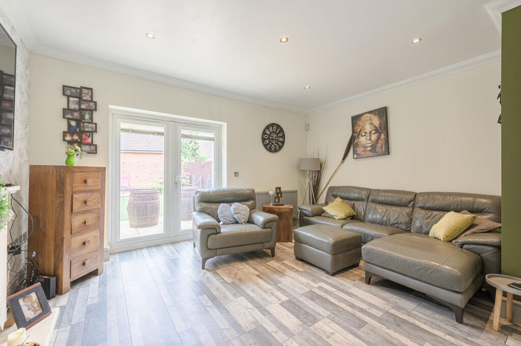 House in Cannock Chase, Heath Hayes and Wimblebury - View 5