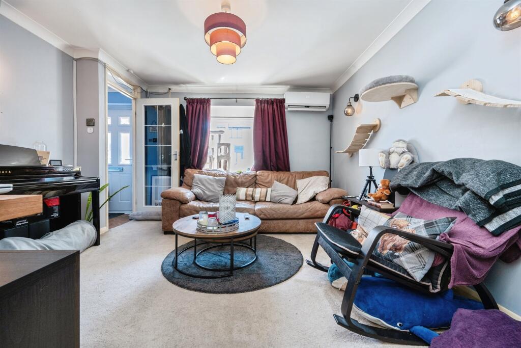 House in Shortstown, Bedford - View 3