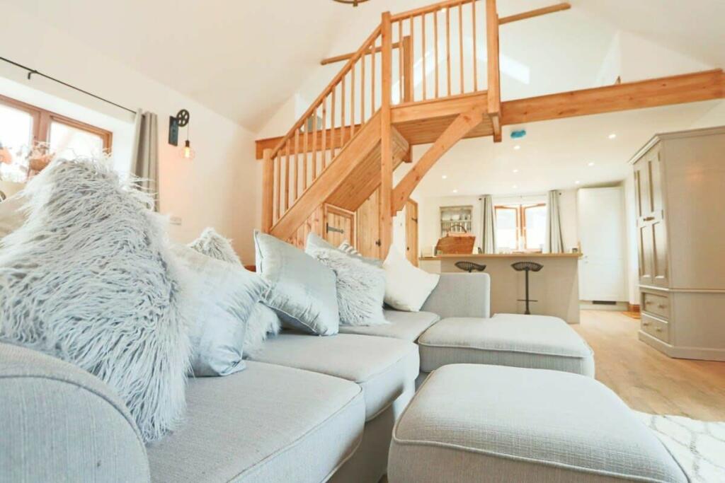 1 bedroom cottage for rent
