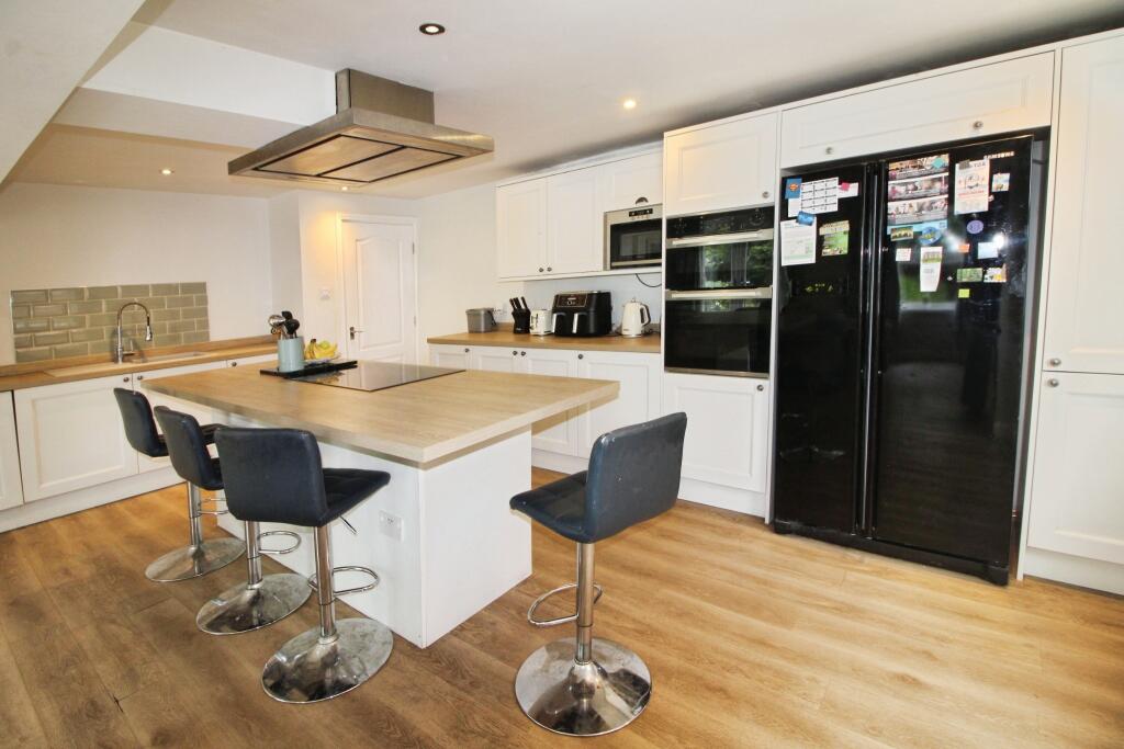 House in Lincoln - View 4