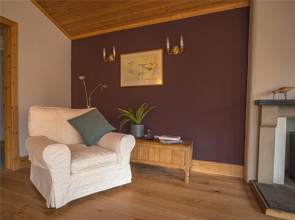 House in Perth - View 5