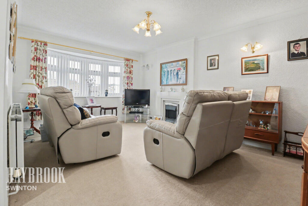Buckthorn Close, Mexborough photo 3