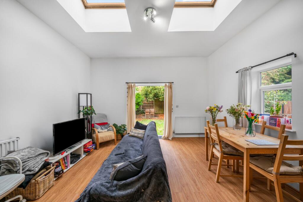Apartment in London - View 4