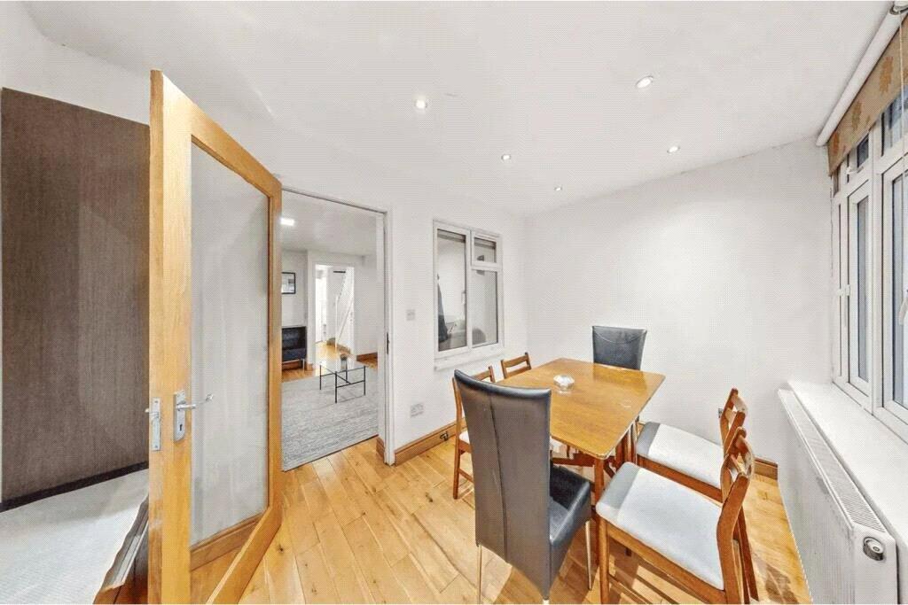 House in London - View 4