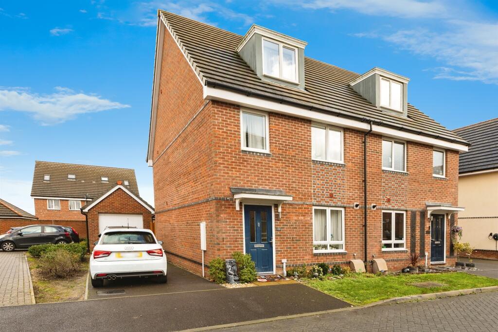 Main image of property: Bays Crescent, Spencers Wood, Reading