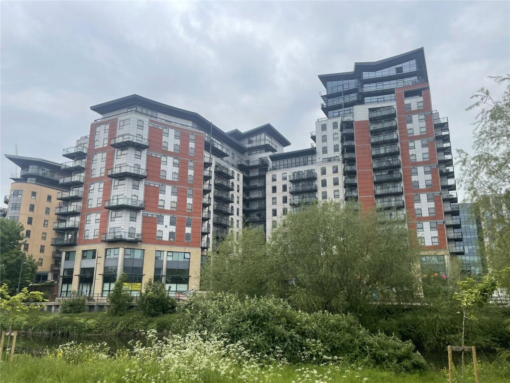 Main image of property: Whitehall Waterfront, 2 Riverside Way, Leeds, LS1