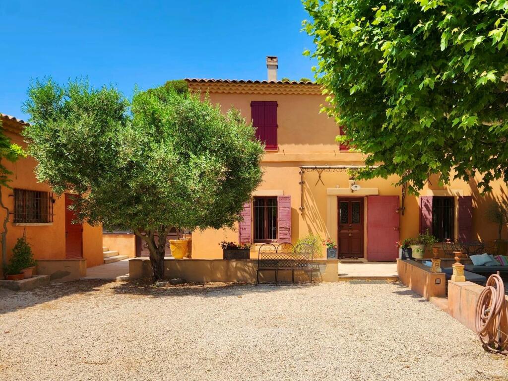 Main image of property: Provence-Alps-Cote d`Azur, Bouches-du-Rhône, Cabriès