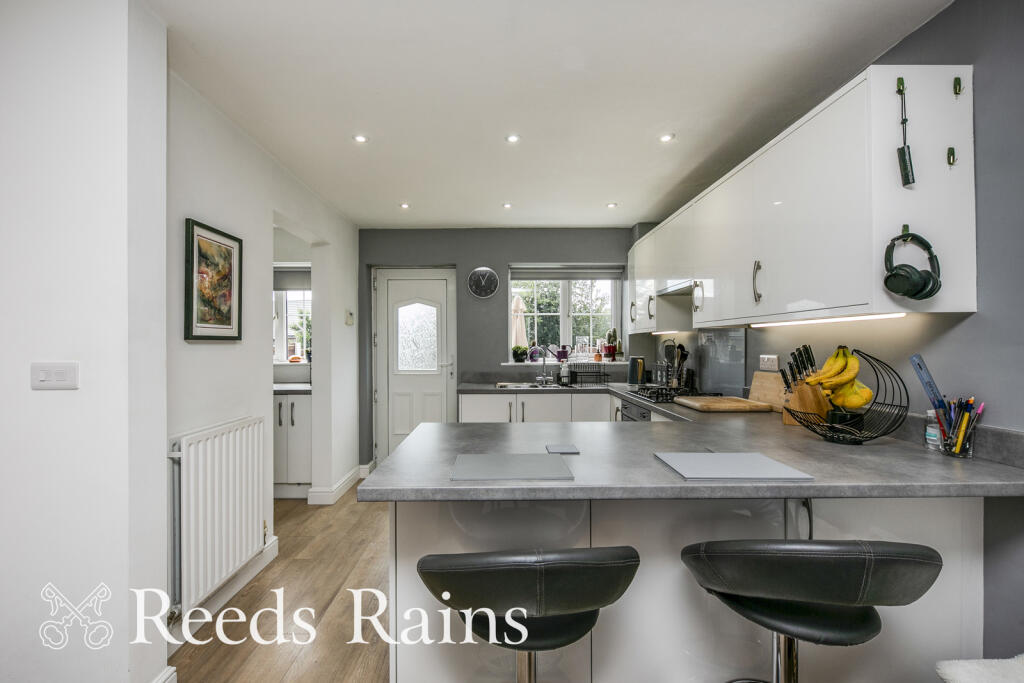 3, Whiston Close, Macclesfield, Cheshire, SK11 photo 4
