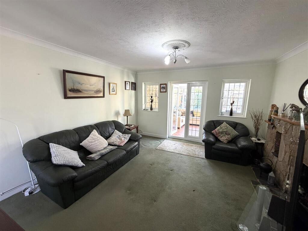 House in Twickenham - View 4