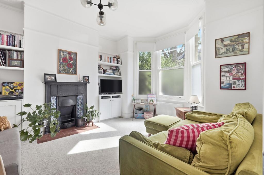 Apartment in London - View 3