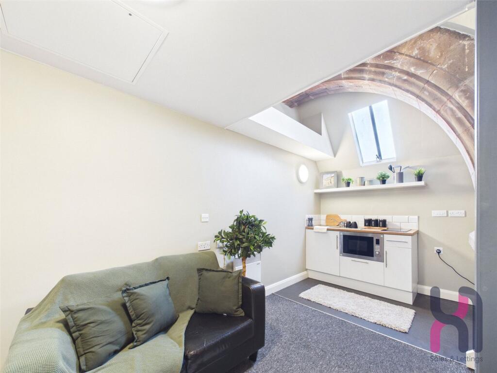 Apartment in Liverpool - View 3