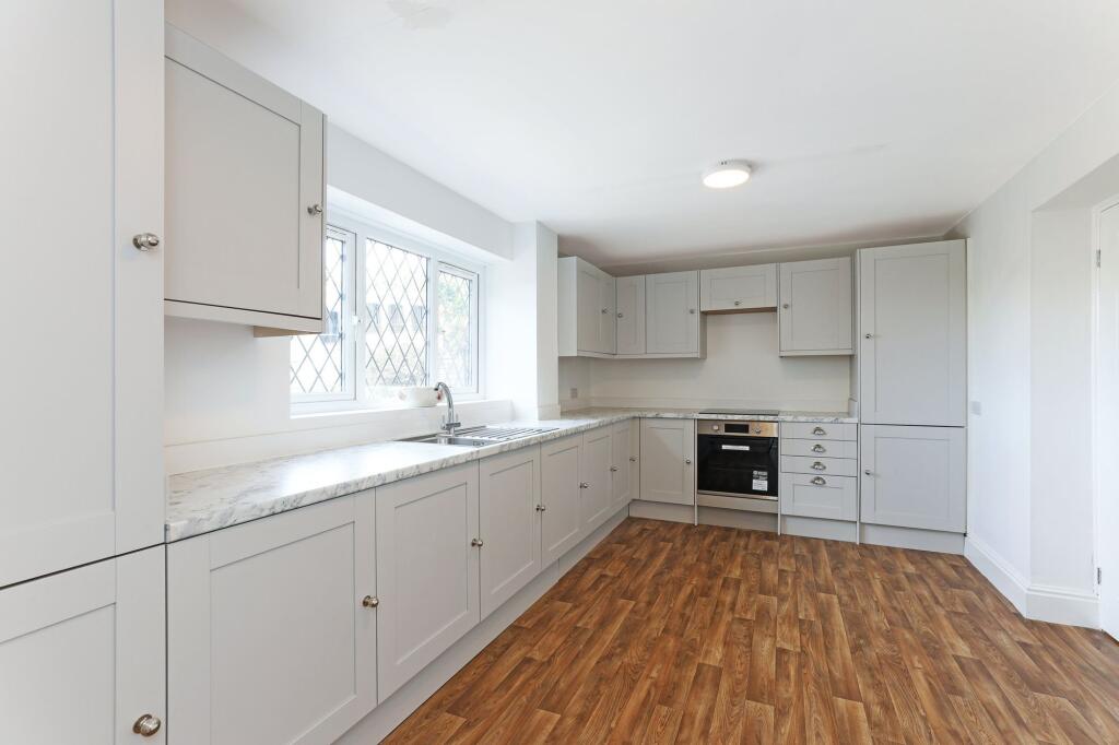 House in Bradford - View 4