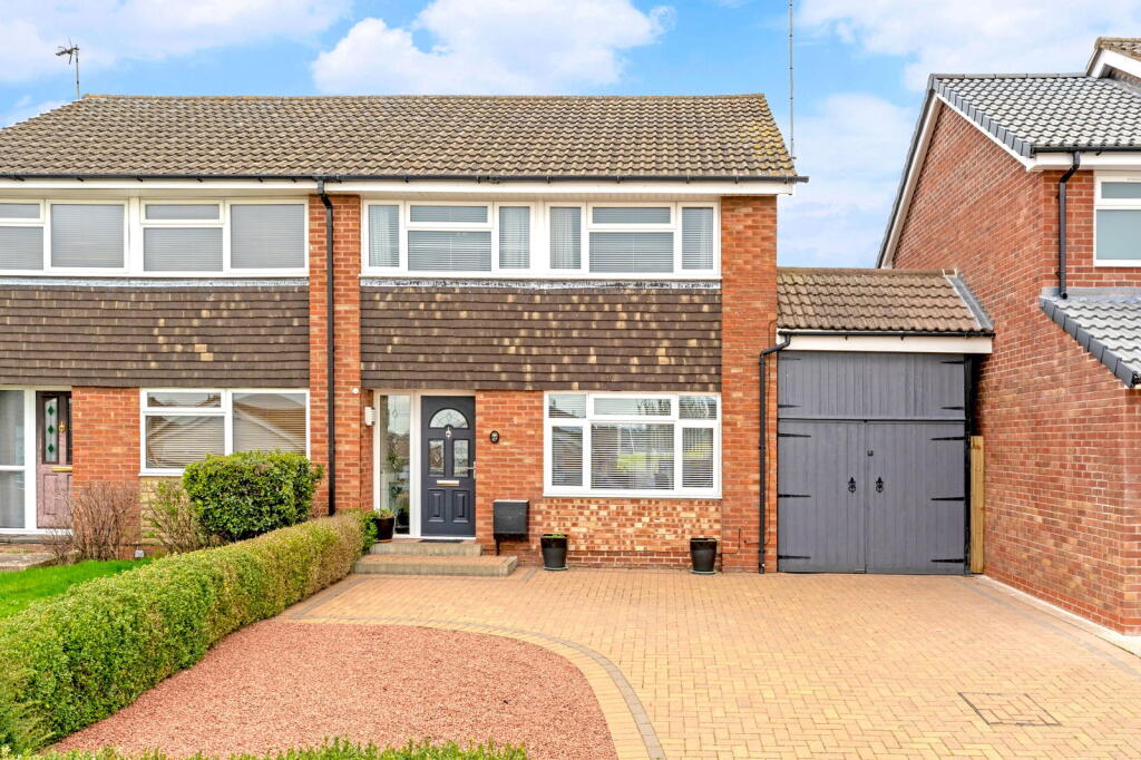 Main image of property: Foxons Barn Road, Rugby, Warwickshire, CV21