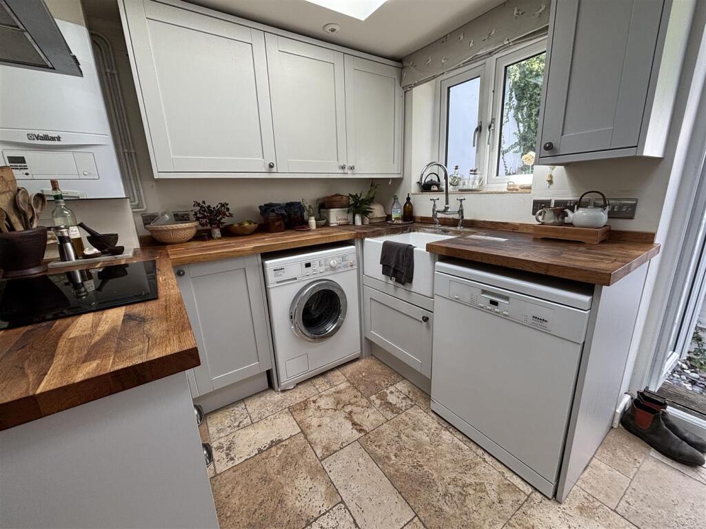 House in Charmouth - View 5