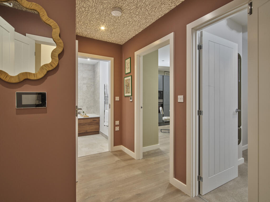 Apartment in Ilford - View 3