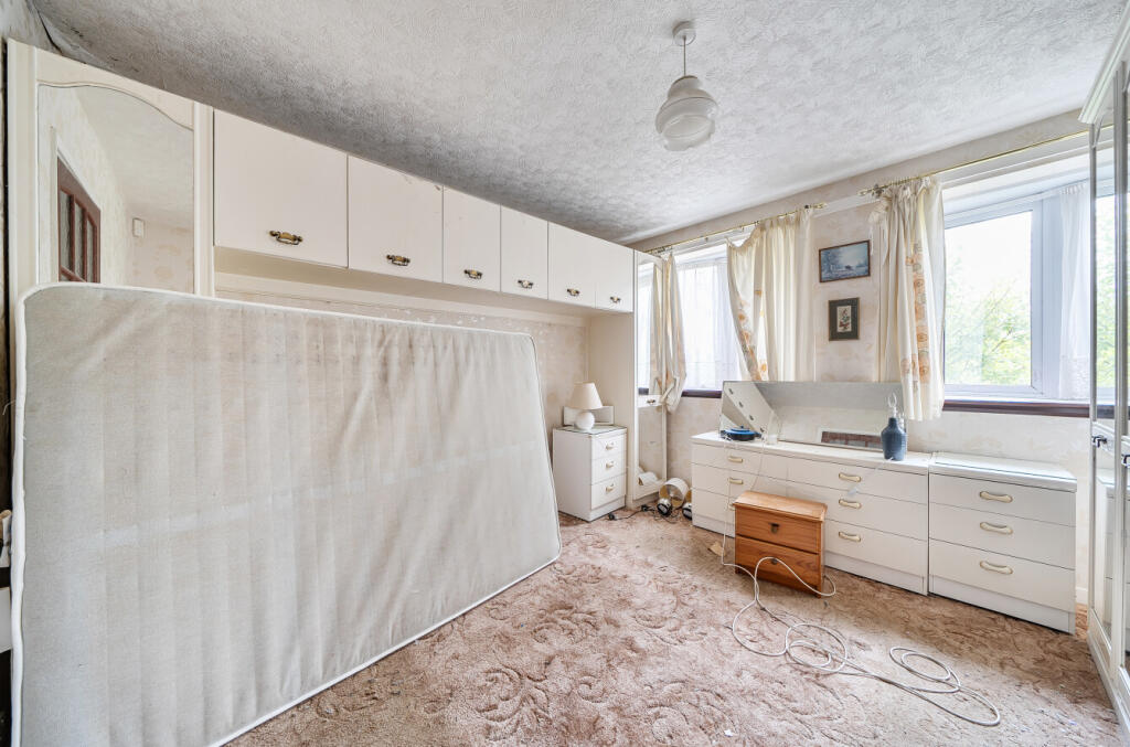 House in Nottingham, Ravenshead - More