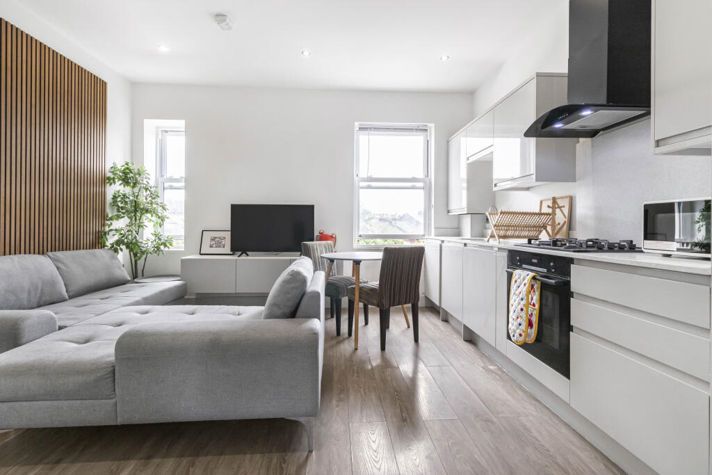 Apartment in London - View 2