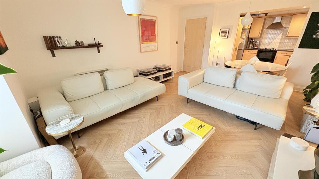 Trinity Court, Moseley photo 5