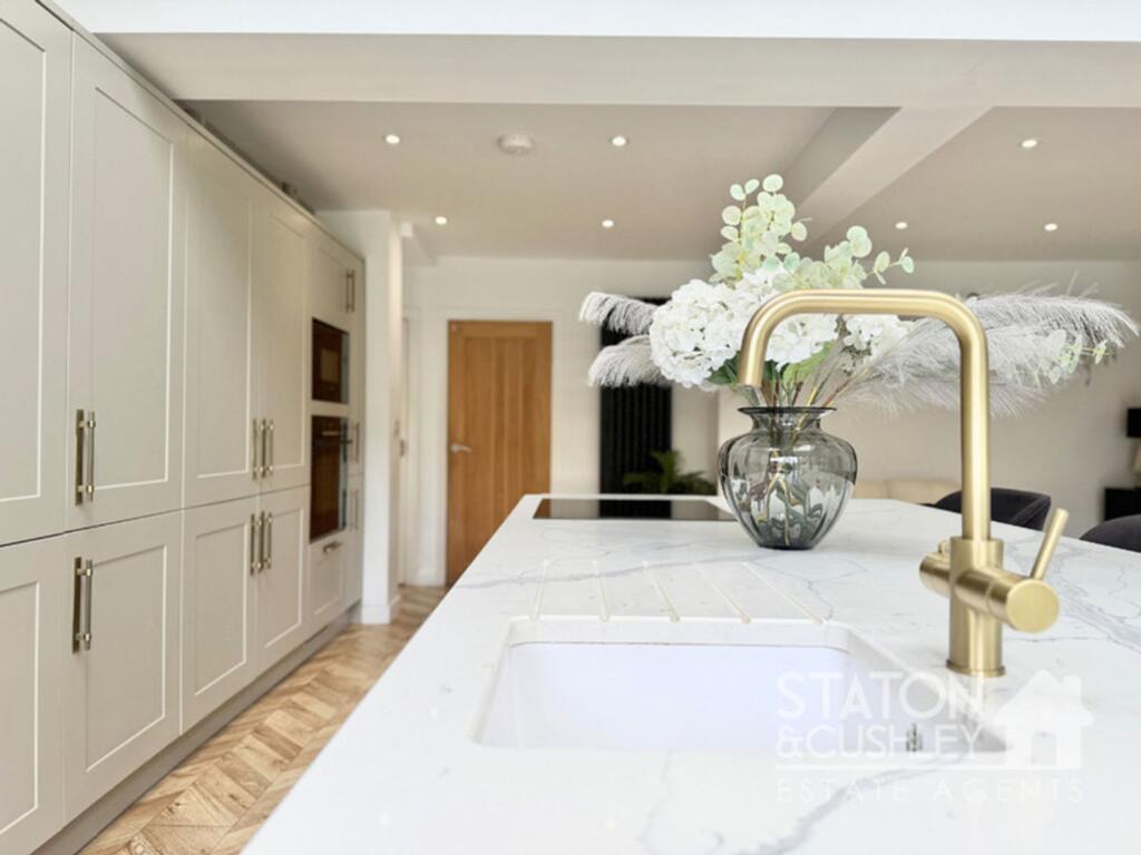 House in Ashfield, Sutton in Ashfield, Nottinghamshire - More