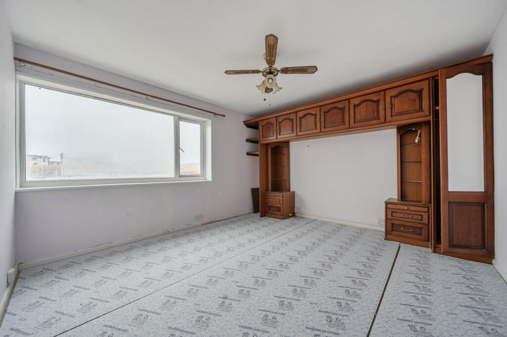 Apartment in Truro - More