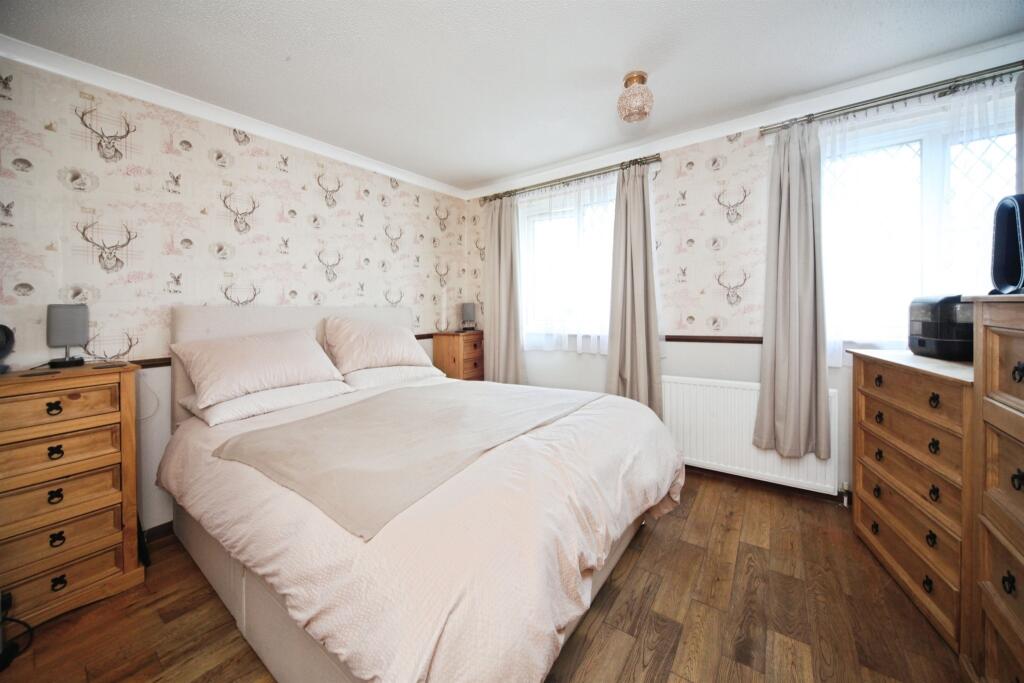 House in Luton - View 4