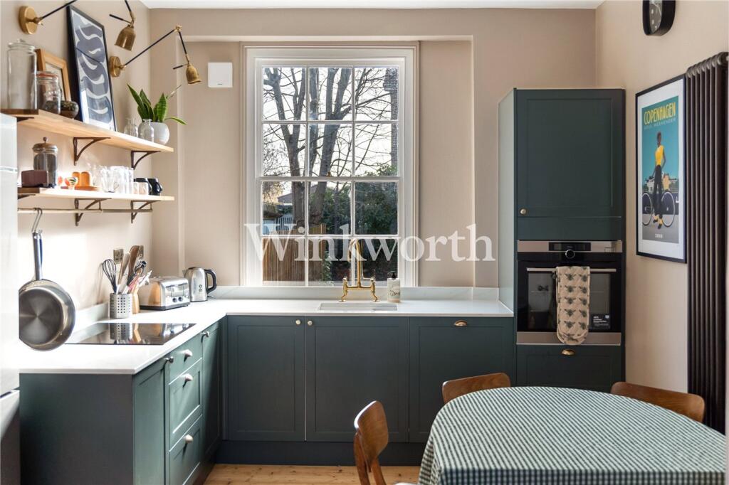 House in London, West Green - View 5