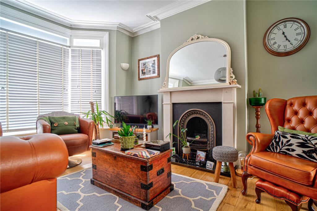 House in Swindon - View 5